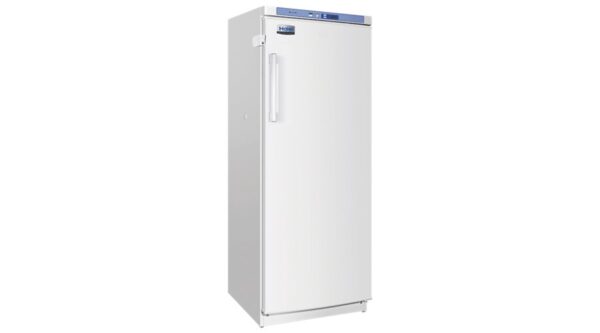 -25 freezers have high-density foam insulation for rigidity and stable storage temperature. For clear observation, this freezer has an LED digital display. It has an adjustable freezer compartment range of -10℃~-25℃. Having two alarm functions alerts the user when there is a sensor error and at high/low temperature.